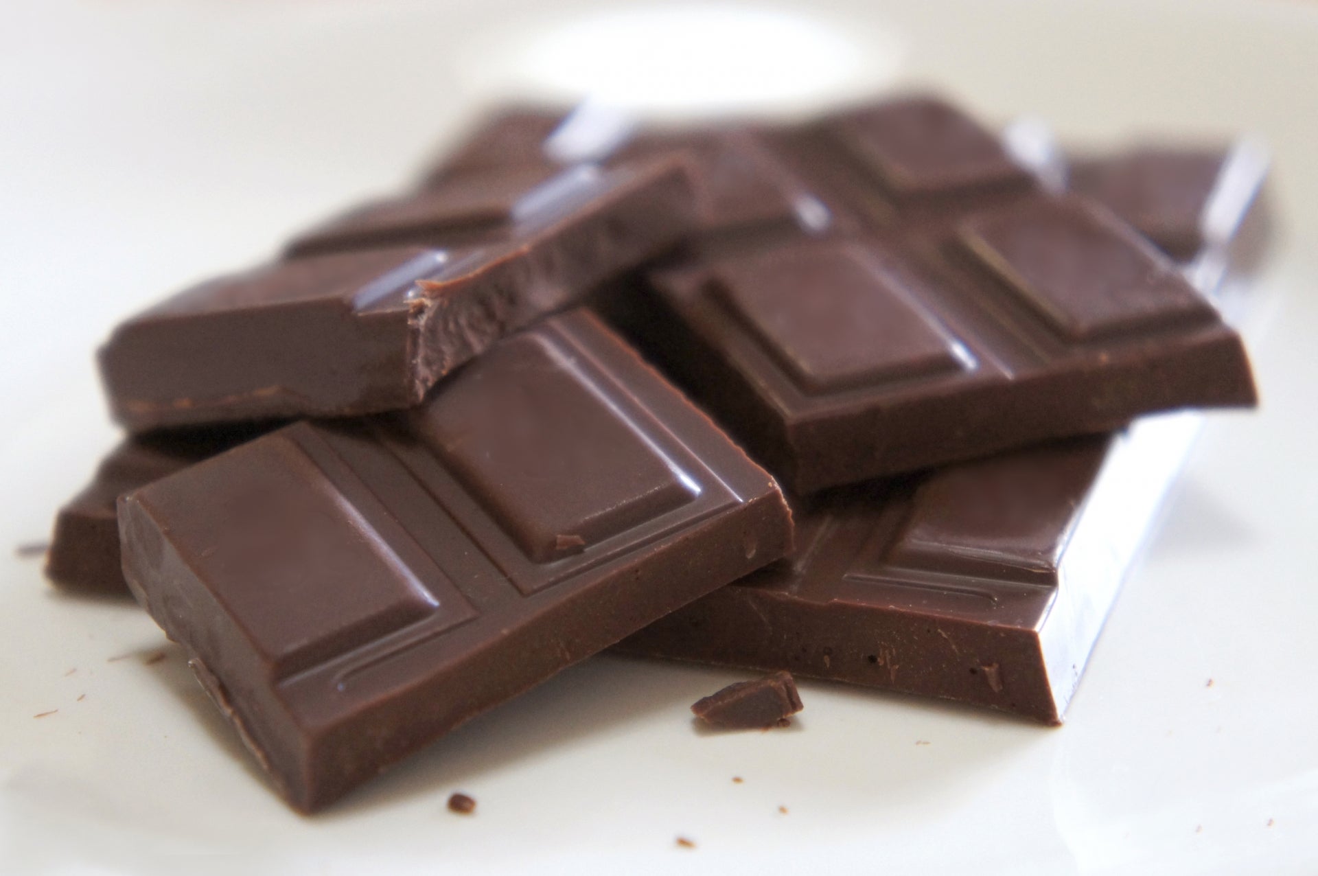 チョコレートの効果やおすすめの種類は？食べ方や賞味期限について紹介